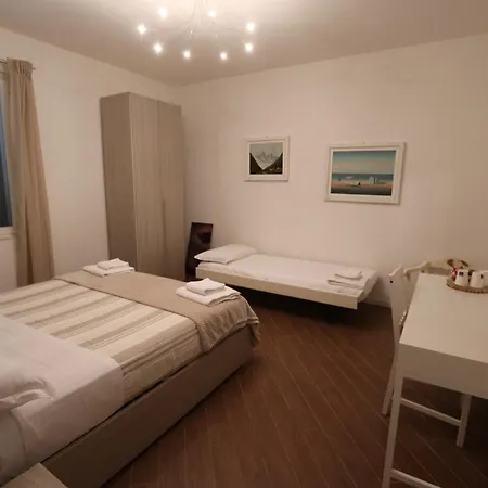 Bed & Breakfast Grimaldi Di Elena Marina di Massa